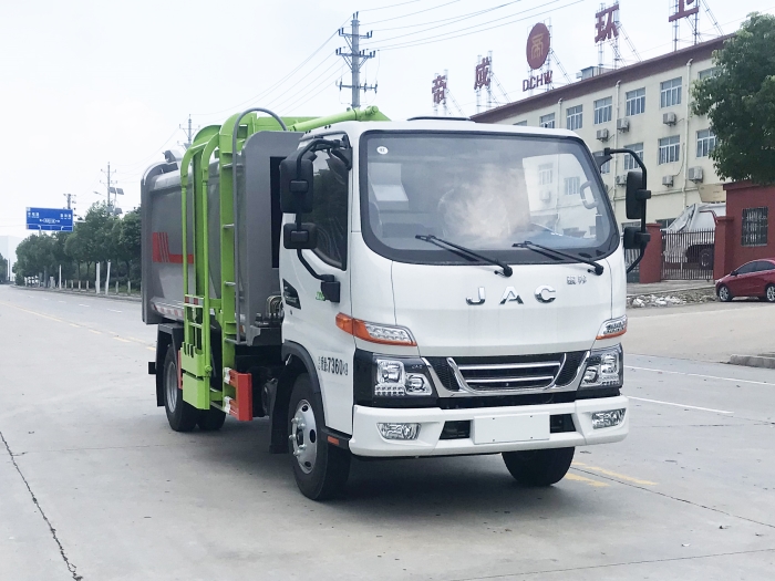 福田奧鈴側(cè)掛桶式垃圾車(chē)